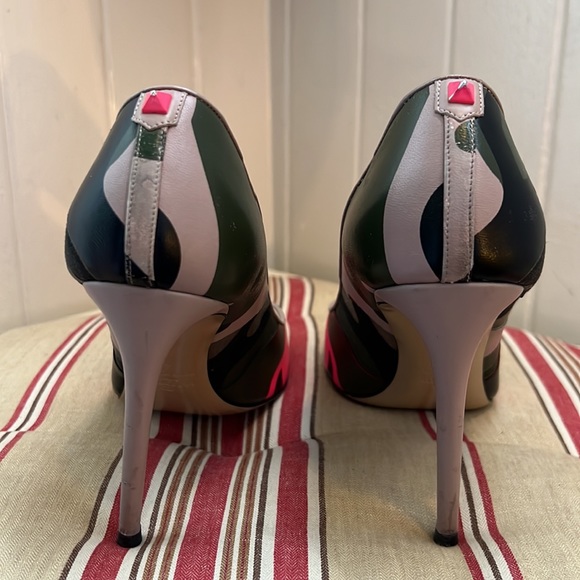 VALENTINO Rockstud Accents Leather D'Orsay Pumps - Picture 5 of 9